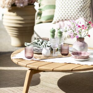 4 Seasons Outdoor Puccini Lounge Set Table Detail