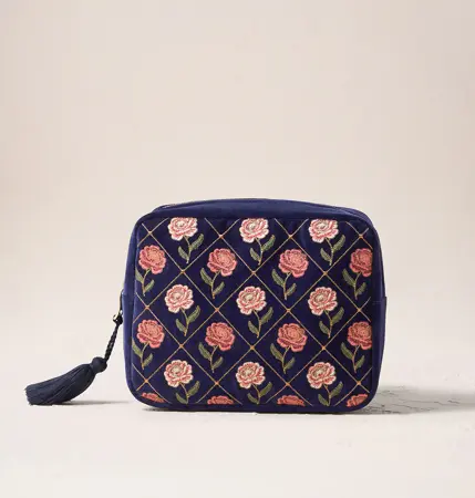 Elizabeth Scarlett Rose Velvet Wash Bag Navy