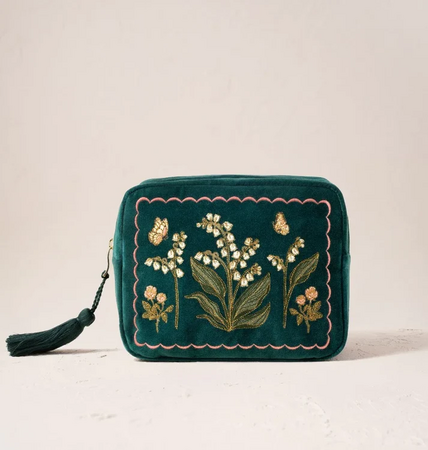 Elizabeth Scarlett Wash Bag Lily of the Valley in Emerald Green