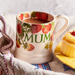 Emma Bridgewater Strawberries Mum 1/2 Pint Mug