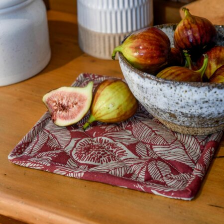 Fig Tree Ruby Pot Holder