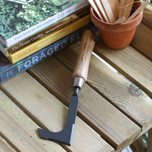 Kent & Stowe Carbon Steel Weeding Knife