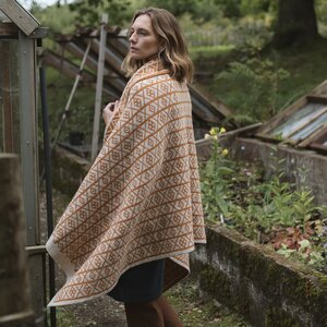 Oubas Ruskin British Wool Jacquard Blanket in Ochre / Cream