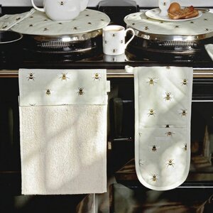 Sophie Allport Bees Double Oven Glove