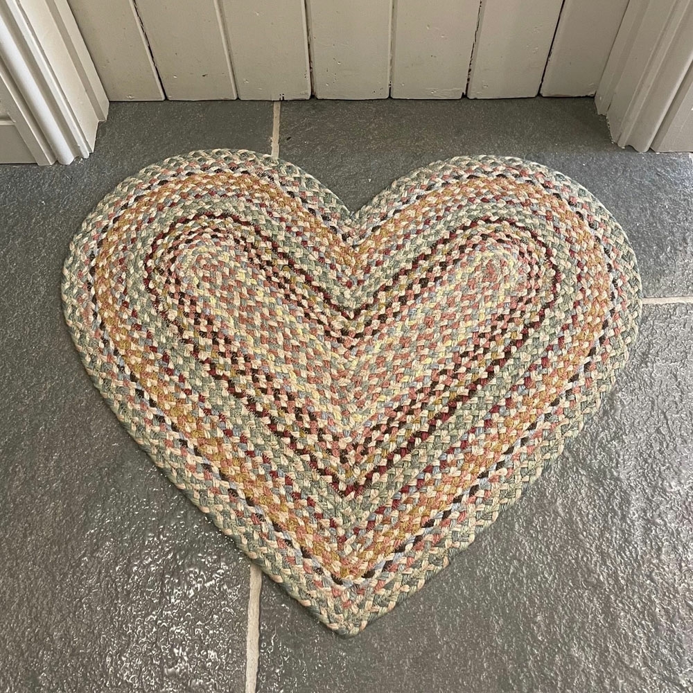 The Braided Rug Company Heart Rug Pampas Beetham Nurseries