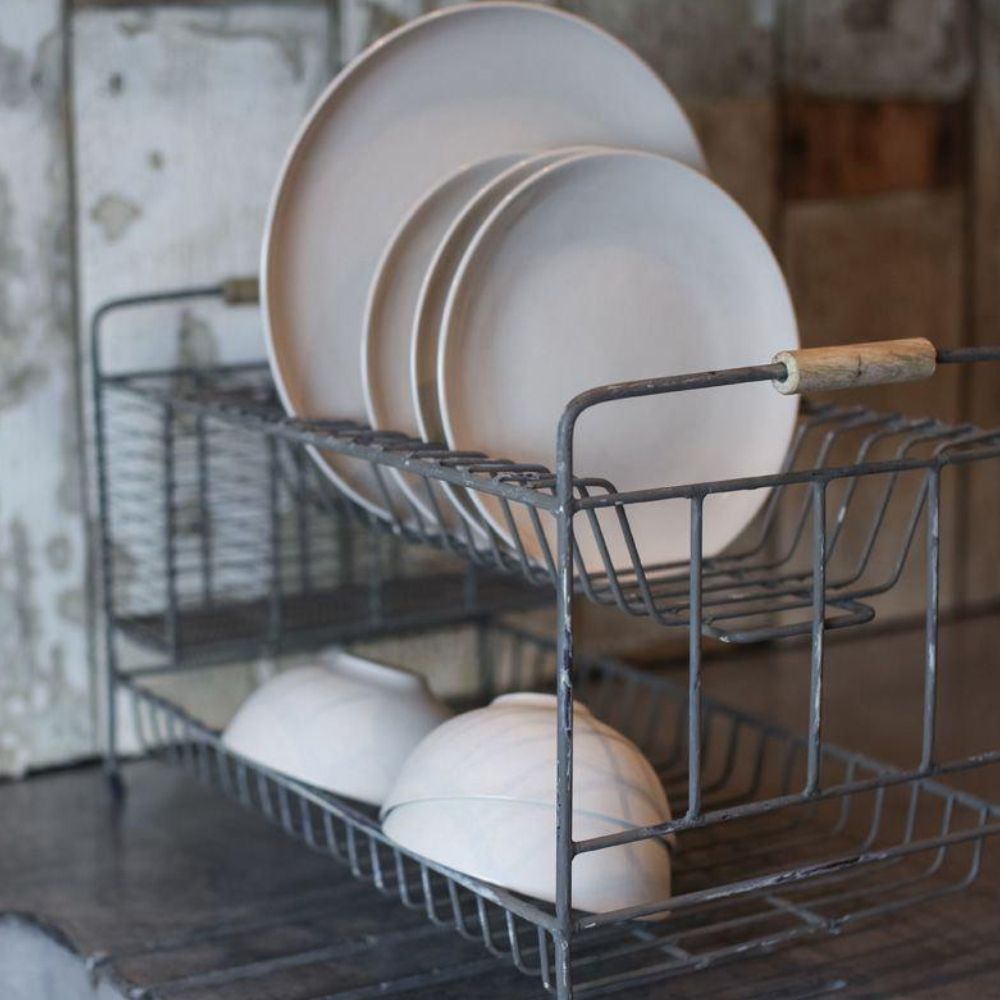 https://www.beethamnurseries.co.uk/files/images/webshop/tilmo-grey-dish-rack-1624462984_l.jpg