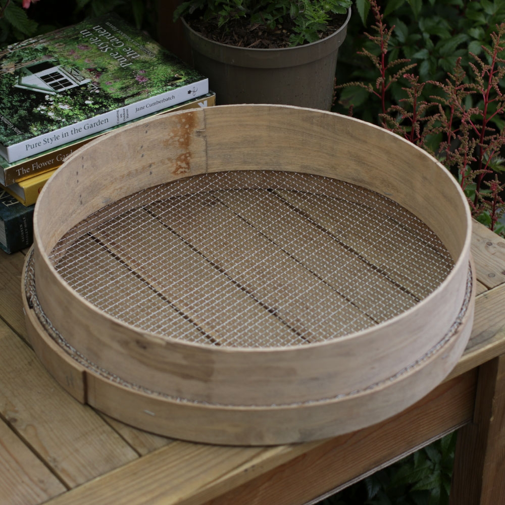 Traditional Garden Riddle (7mm Mesh) Beetham Nurseries