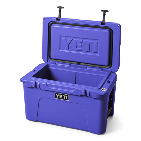  YETI Tundra® - Ultra Marine Violet